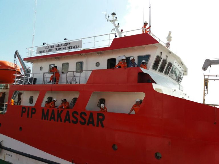 Penasaran dengan Kapal Latih Sultan Hasanuddin, Simak koleksi Fotonya